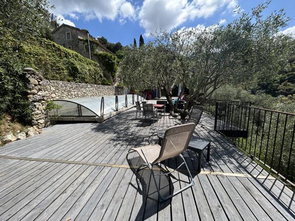 Maison 8 pièces - 180 m² Bien prestige