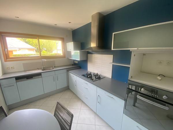 MAISON DE 6 PIECES PRINCIPALES SUR 504 M² Laval