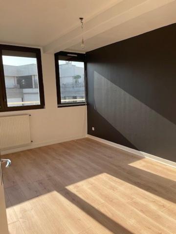 Lumineux 3 pièces avec balcon 75011, quartier Sainte Marguerite