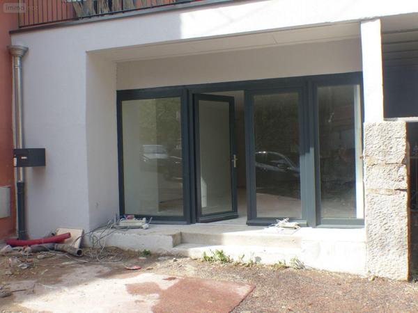 Local commercial à vendre à Chambéry en Savoie (73000), ref : 73007-92