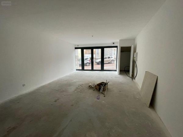 Local commercial à vendre à Chambéry en Savoie (73000), ref : 73007-92