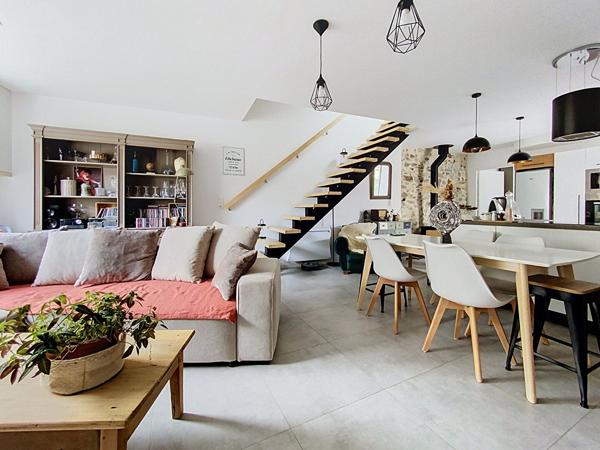 SOUS OFFRE ! Maison Montjean Sur Loire 4 pièce(s) 111 m2
