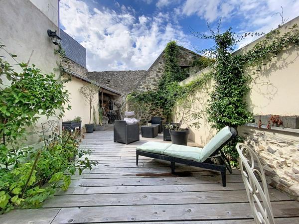SOUS OFFRE ! Maison Montjean Sur Loire 4 pièce(s) 111 m2