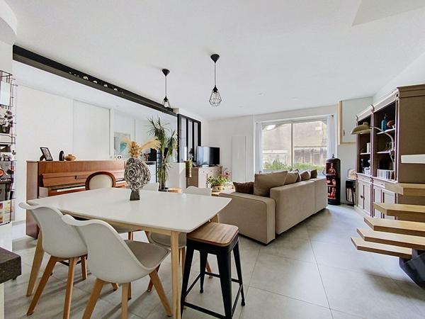 SOUS OFFRE ! Maison Montjean Sur Loire 4 pièce(s) 111 m2