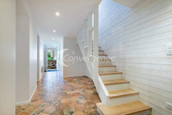 Maison
                                                                                                                                                                                                                                                                                                                        6 pièce(s)                                                                                                                                                                                                          4 chambre(s)                                                                                                                                                                                                          171.91  m²