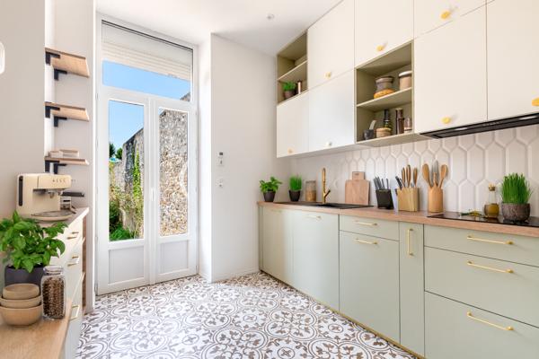 Maison
                                                                                                                                                                                                                                                                                                                        6 pièce(s)                                                                                                                                                                                                          4 chambre(s)                                                                                                                                                                                                          171.91  m²