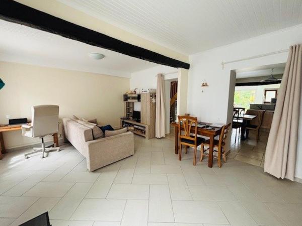 Maison T4/T5 familiale avec jardin au calme