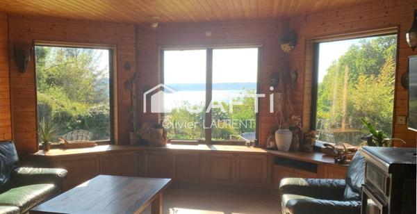 Maison bois contemporaine vue et proximité mer