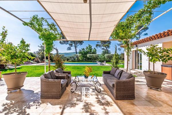 Brignoles, Maison 4 Chambres -  292 m² à vendre