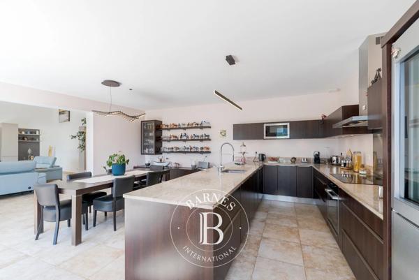 Brignoles, Maison 4 Chambres -  292 m² à vendre