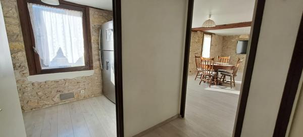 Appartement 3 pièces 2 chambres coeur de ville ETampes à 5 minutes de la gare RER C et direct Paris