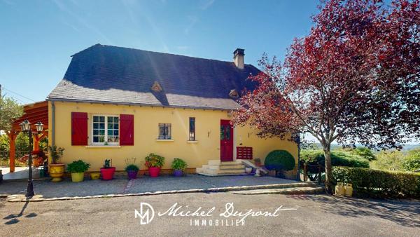 Maison familiale avec une exceptionnelle vue panoramique sur la vallée de la Vézère