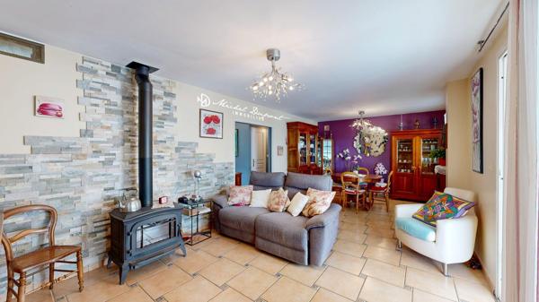 Maison familiale avec une exceptionnelle vue panoramique sur la vallée de la Vézère