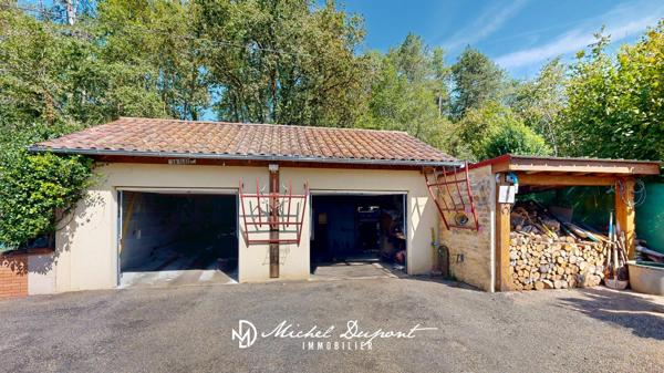 Maison familiale avec une exceptionnelle vue panoramique sur la vallée de la Vézère