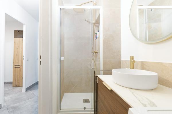 APPARTEMENT T3/4 - AIX NORD- CALME - LUMINEUX -RESIDENCE SECURISEE