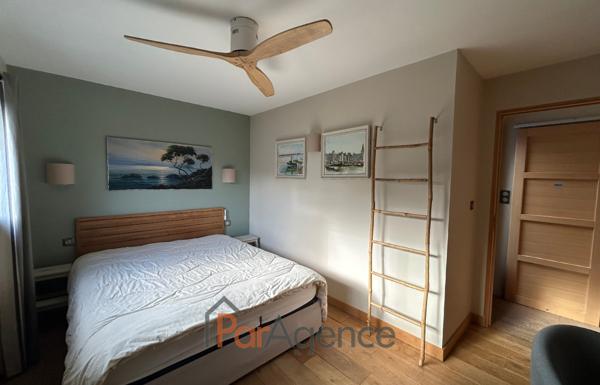 A 50 M DE LA PLAGE DU BUREAU ET 150 M DU CENTRE-VILLE MAISON