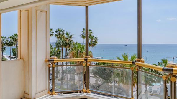 Croisette - Appartement neuf dans résidence avec piscine
