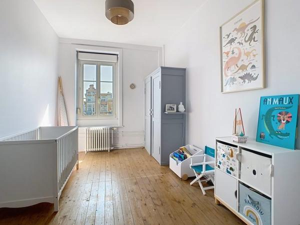 Maison mitoyenne 1 côté Marcq-en-Baroeul 225 m²