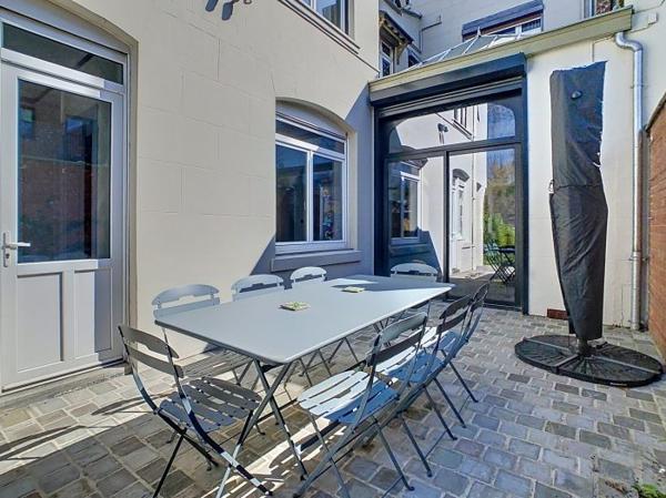 Maison mitoyenne 1 côté Marcq-en-Baroeul 225 m²