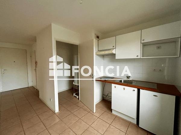 Location Appartement 2 pièces 48.39 m² - RUE EDMOND MICHELET Carcassonne 11000