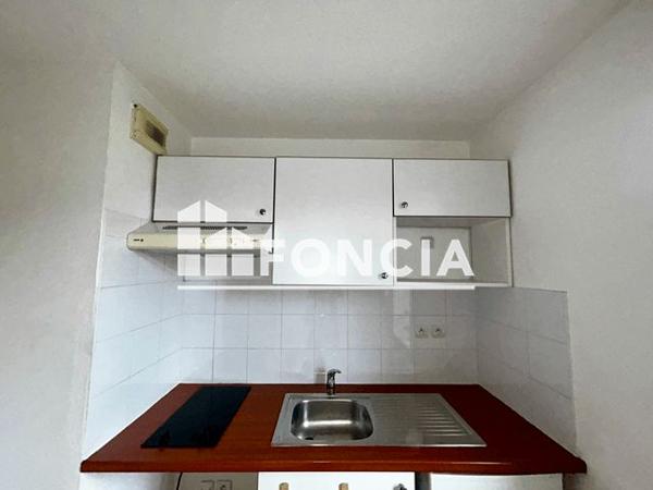 Location Appartement 2 pièces 48.39 m² - RUE EDMOND MICHELET Carcassonne 11000