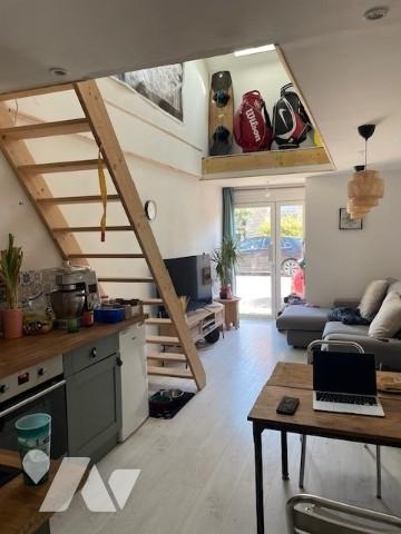 ENSEMBLE IMMOBILIER de deux logements.
