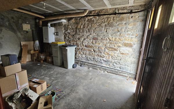 Maison Guingamp à rénover ou diviser à deux pas du centre.