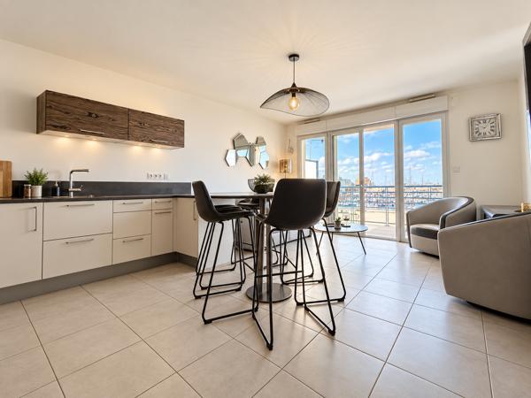 Appartement
         3 pièces
        - 63 m² 379 900 € *