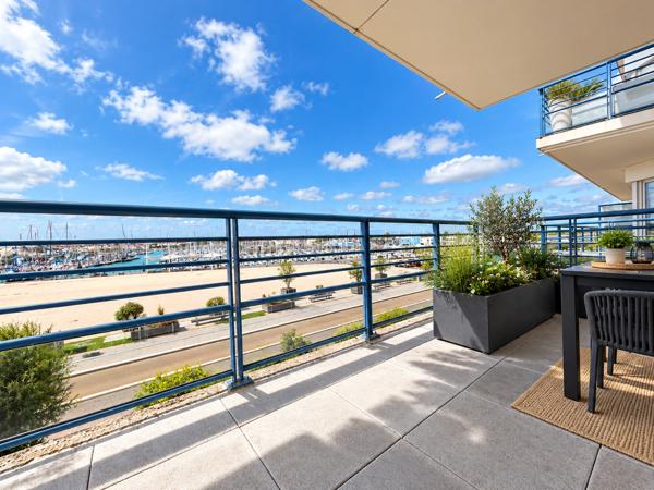 Appartement
         3 pièces
        - 63 m² 379 900 € *