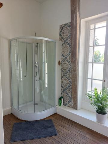 Diou – Authentique maison de maître avec 9140 m² de terrain, idéale pour chambres d'hôtes Diou (03290)