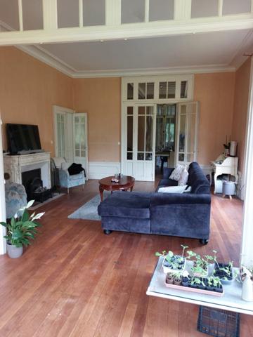 Diou – Authentique maison de maître avec 9140 m² de terrain, idéale pour chambres d'hôtes Diou (03290)