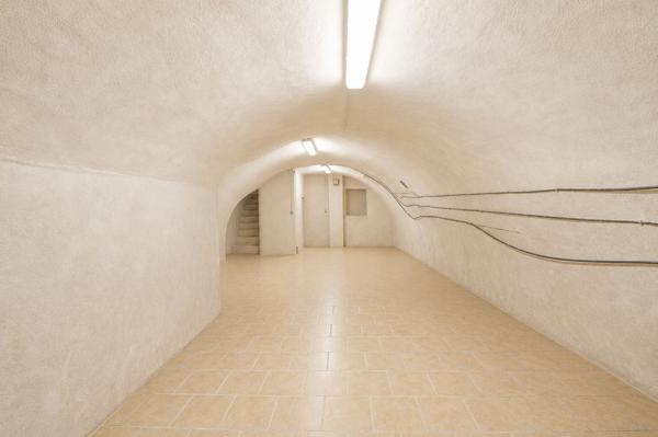 Appartement triplex Nevers, hyper centre, 4 chambres, garage double sécurisée, investissement, 2H30 de PARIS, douche