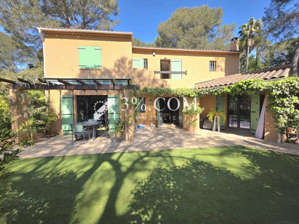 Villa 6 pièce(s) 4 chambre(s) 135 m²