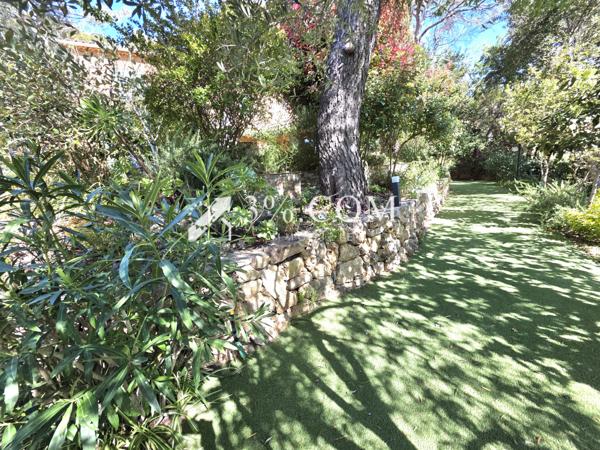 Villa 6 pièce(s) 4 chambre(s) 135 m²