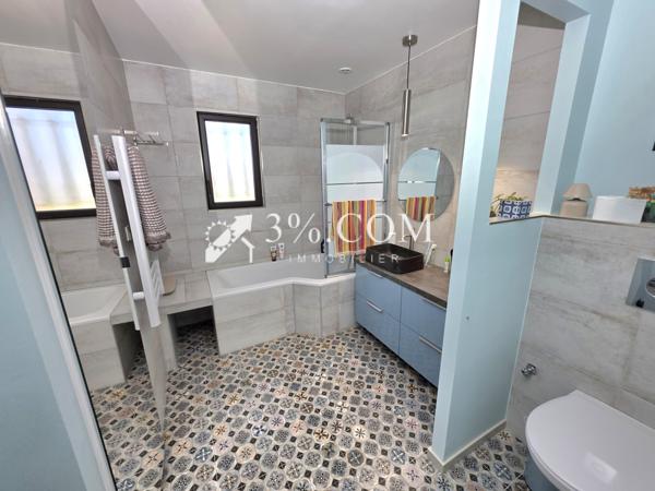 Villa 6 pièce(s) 4 chambre(s) 135 m²