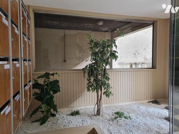 NANTES - PROCE-MONSELET - Agréable appartement avec terrasse de type 2, parking et cave