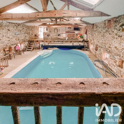 Maison à vendre 10 pièces 236 m² Trémentines