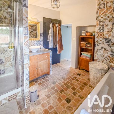 Maison à vendre 10 pièces 236 m² Trémentines