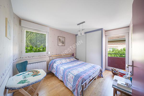 Chalon sur Saône centre ville Maison spacieuse 4 chambres, bureau jardin et garage double !