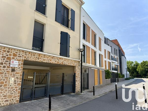 Location appartement 1 pièce 28 m² Guyancourt