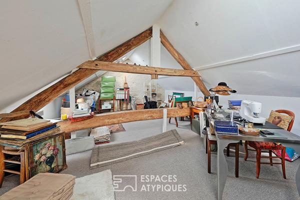 Maison de campagne et ses dépendances dans un écrin de verdure