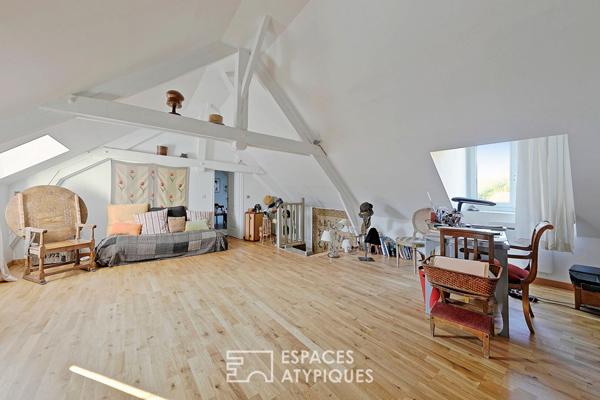 Maison de campagne et ses dépendances dans un écrin de verdure