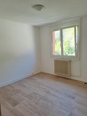 JOLIE T2 REFAIT DE NEUF
