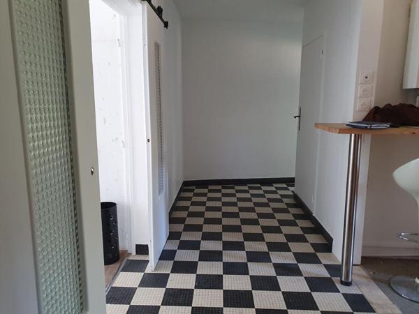 Nantes - Rue de Gigant -Appartement 3 pièces avec cave et stationnement privatif sécurisé
