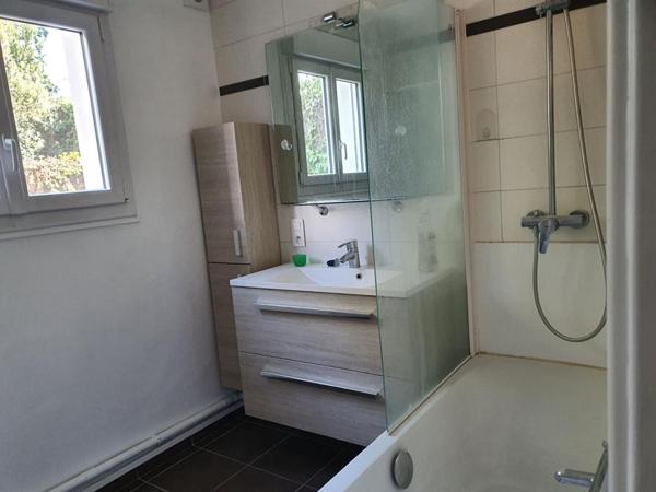 Nantes - Rue de Gigant -Appartement 3 pièces avec cave et stationnement privatif sécurisé