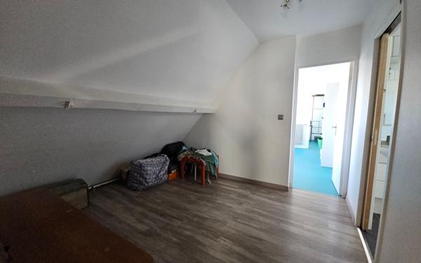 Maison à vendre    5 pièces •  Saint-Genest-Lerpt