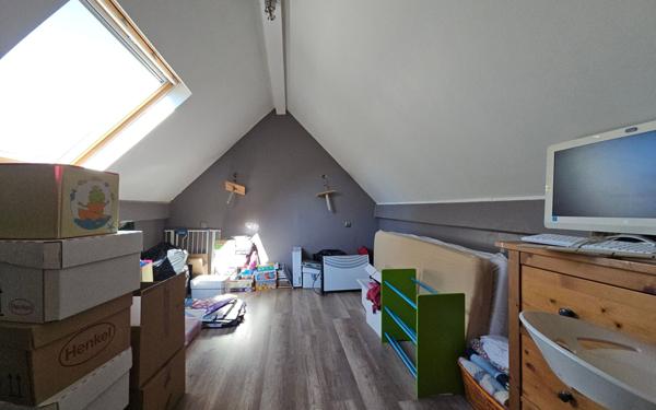 Maison à vendre    5 pièces •  Saint-Genest-Lerpt