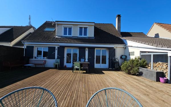 Maison à vendre    5 pièces •  Saint-Genest-Lerpt