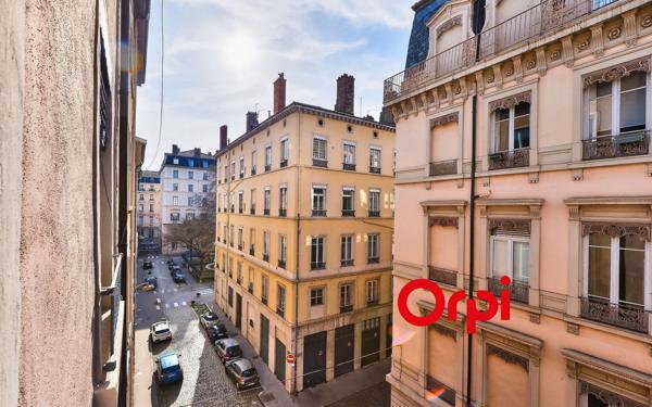Appartement à vendre    2 pièces • 42,92 m2 Lyon 2