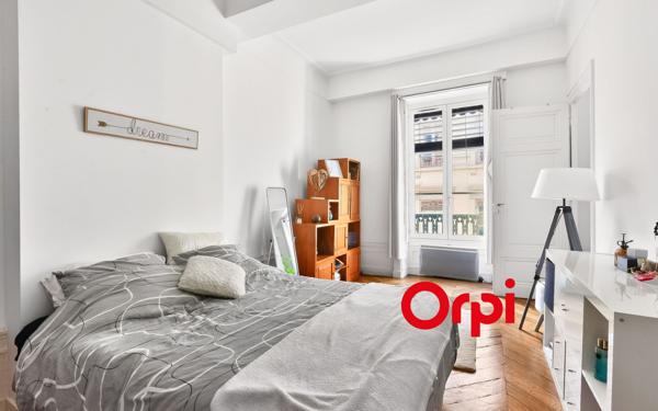 Appartement à vendre    2 pièces • 42,92 m2 Lyon 2